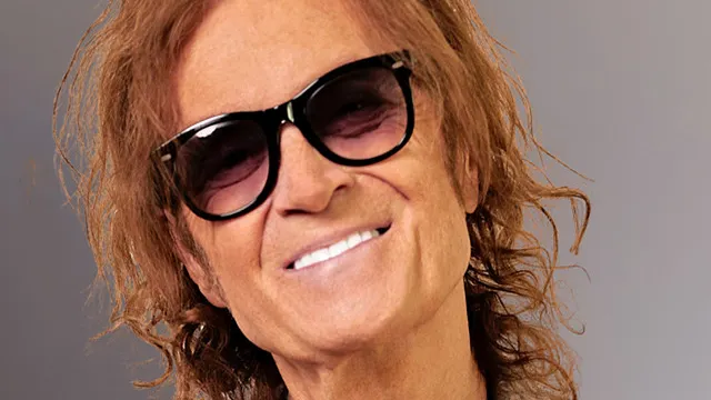 Glenn Hughes performs classic deep purple