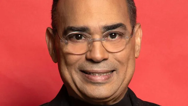 GILBERTO SANTA ROSA