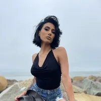 Cristina Vee