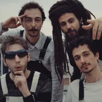 De Strangers