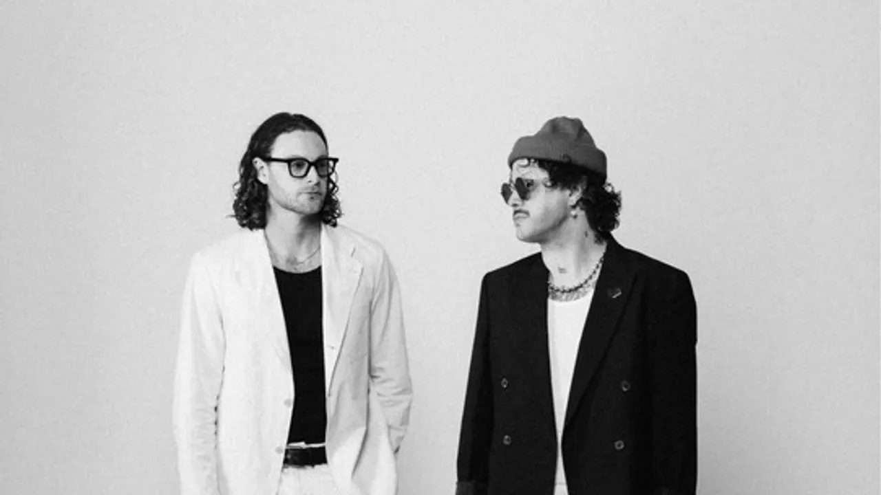 lovelytheband