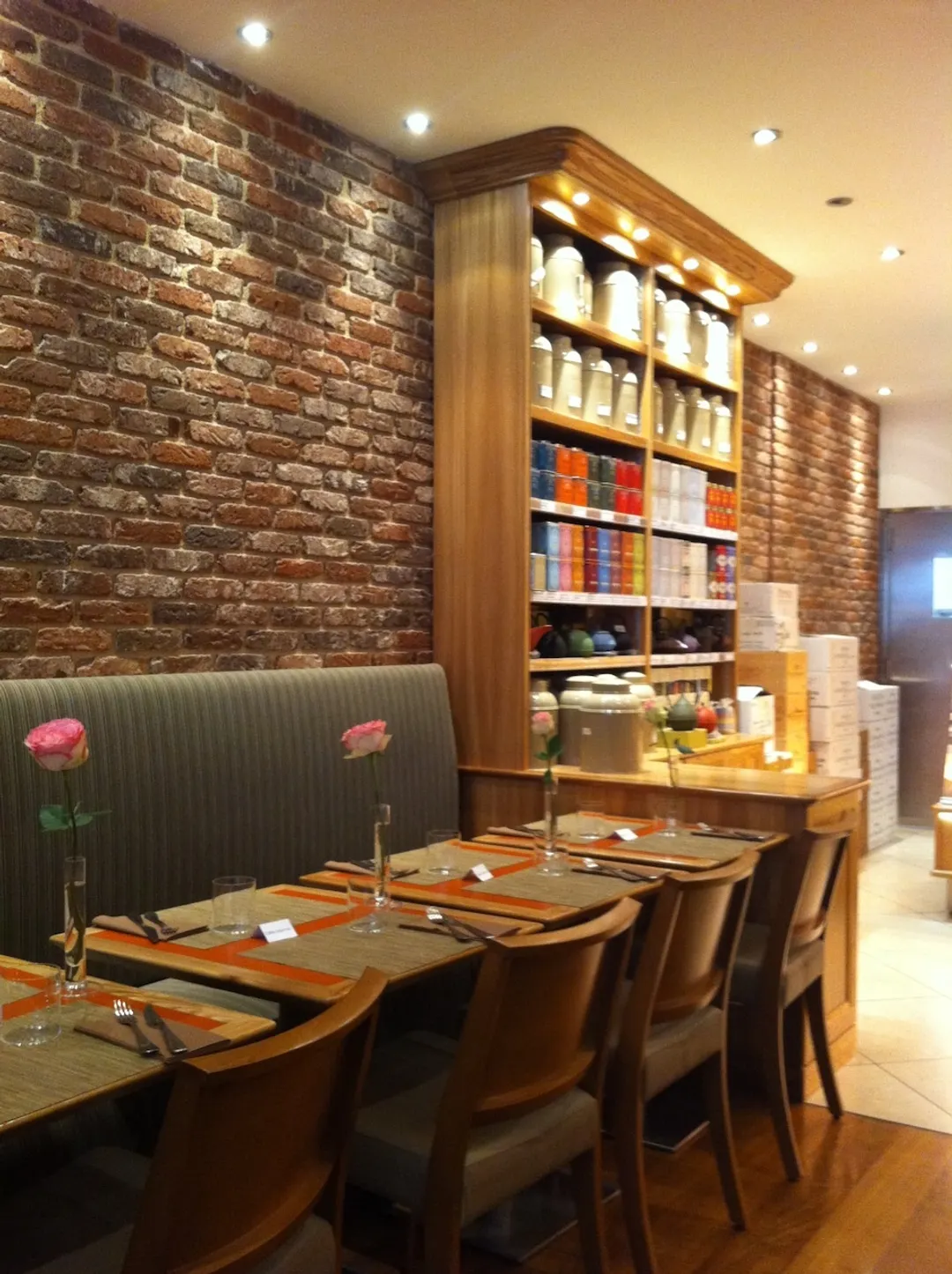 Bread and Roses Restaurant Paris
