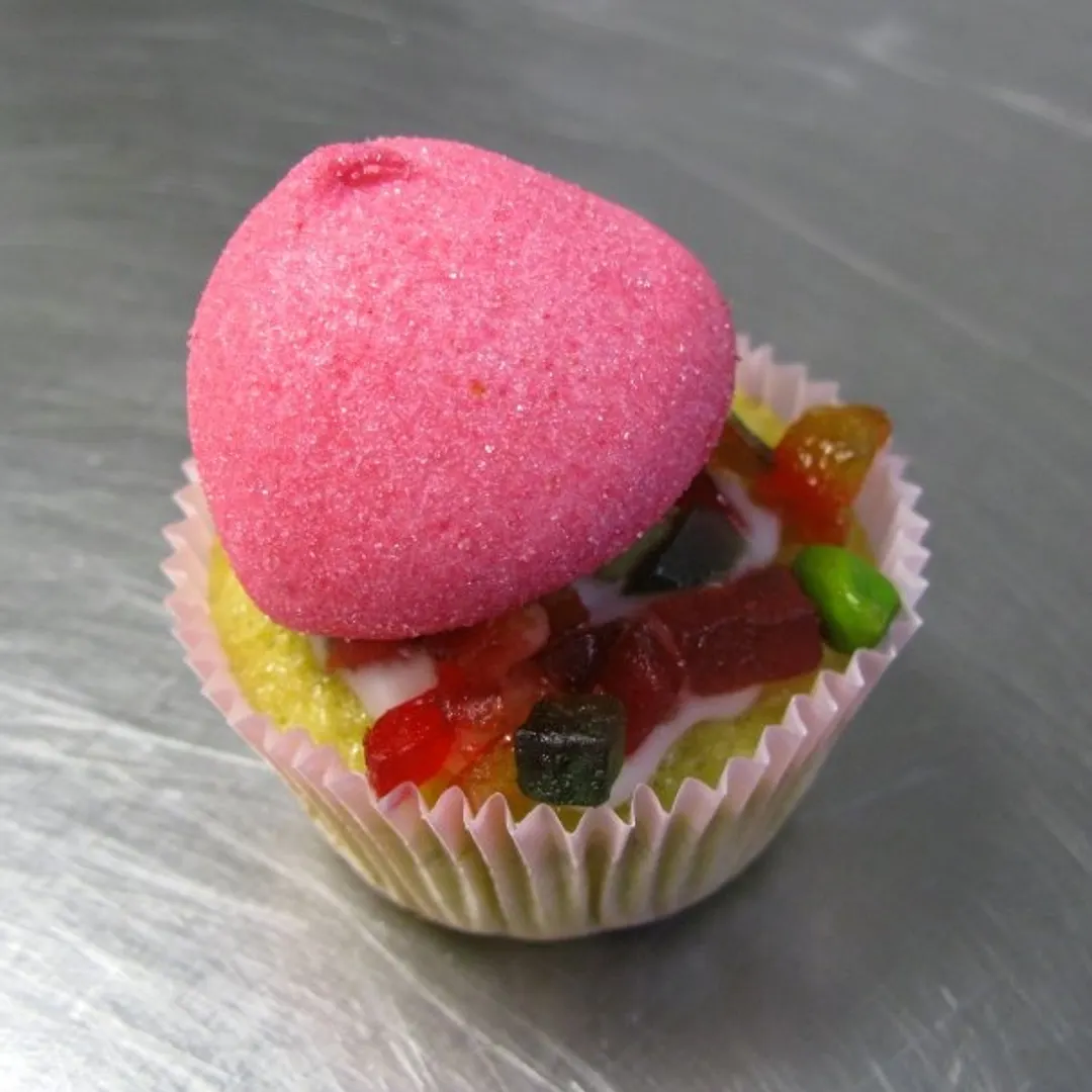 Chloé S. Cupcake Restaurant Shop Paris