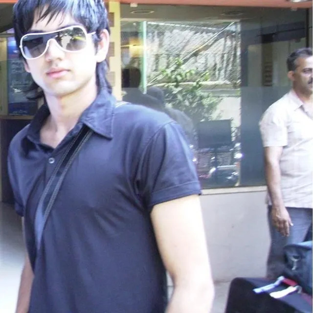 Fayaz J