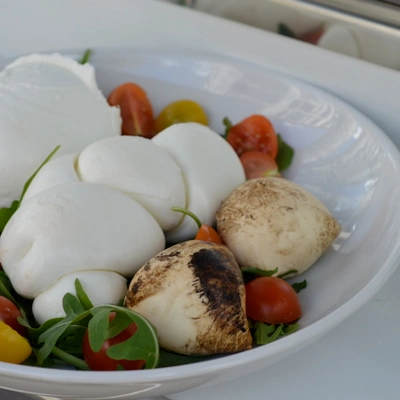 Mozza & Co, une trattoria itinérante dans Paris !