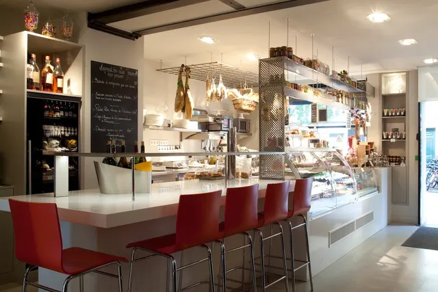 Jeanne A, l'épicerie-resto conviviale