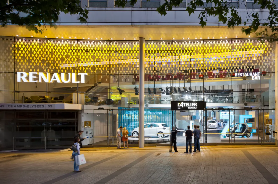 Le Défilé Renault Restaurant Galerie d'art Paris