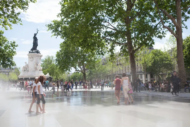 La nouvelle place de la République, les piétons prennent le pouvoir !