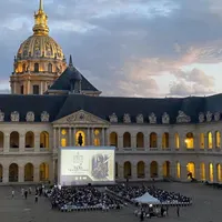 Gouverneur militaire de Paris