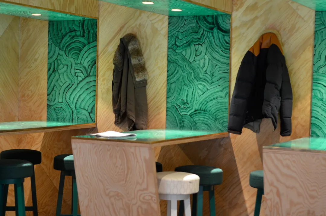 Le Wood Bar Restaurant Paris