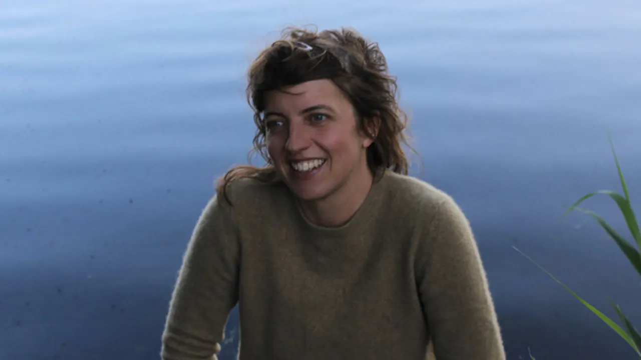 ROZI PLAIN