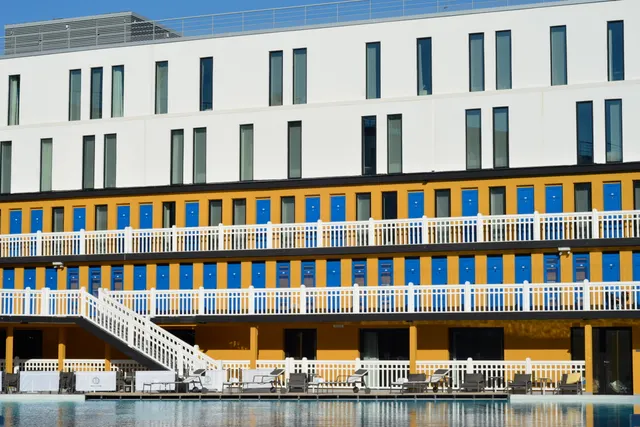 Molitor, la piscine emblématique de la capitale rouvre ses portes