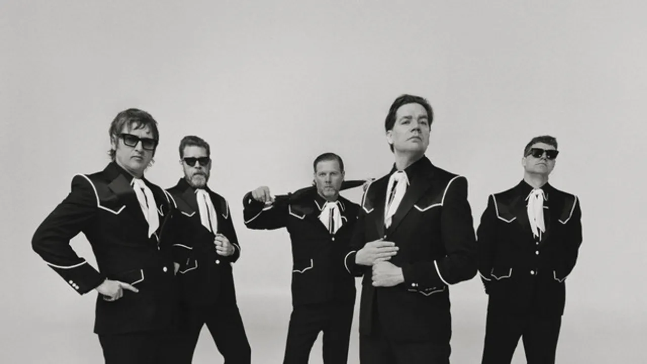 THE HIVES