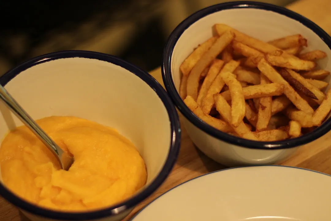 Canard et Champagne Restaurant Paris
