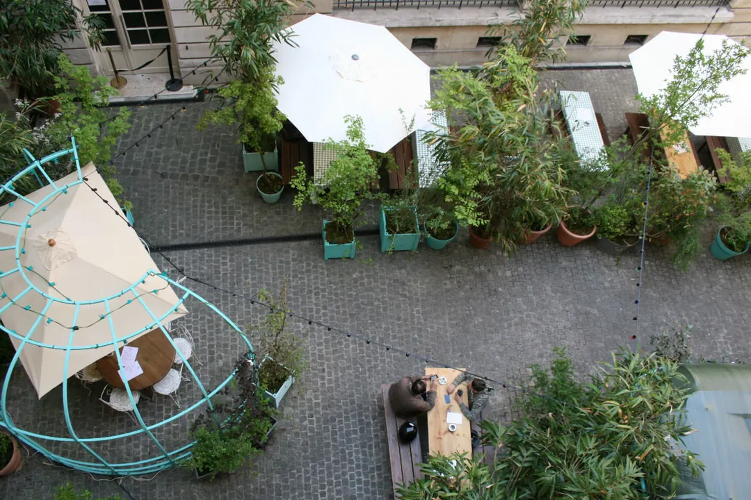 Le Jardin Municipal Bar Restaurant Paris