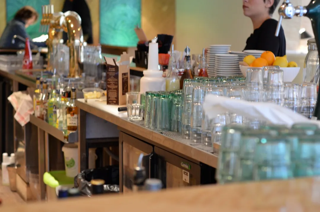 Le Wood Bar Restaurant Paris