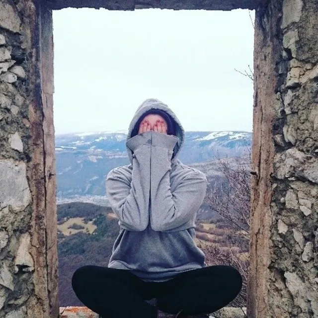 Siana L