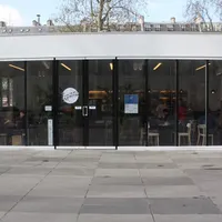 Café Fluctuat Nec Mergitur