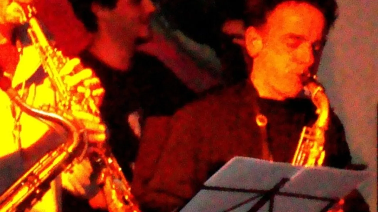 JAZZ A LA JAVA : HEALING ORCHESTRA