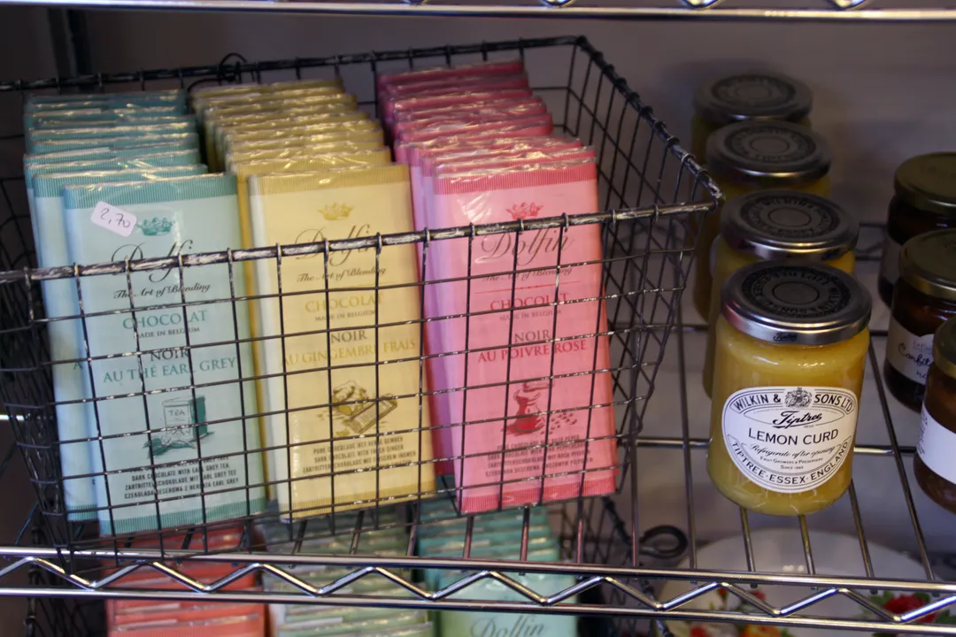 Bonjour Le Marais Restaurant Shop Paris