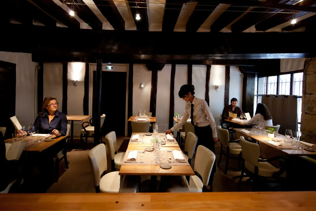 Sola Restaurant Paris