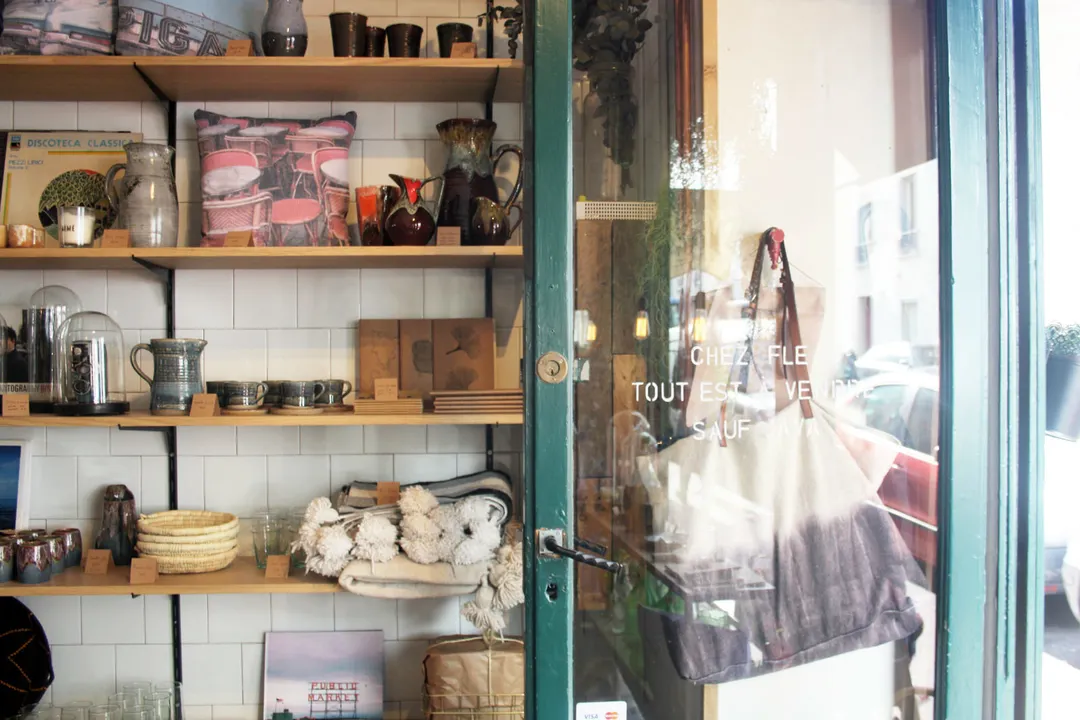 Flea Restaurant Saint-Ouen