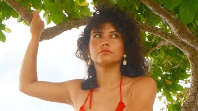 Blink: Karen Harding
