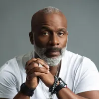 Bebe Winans