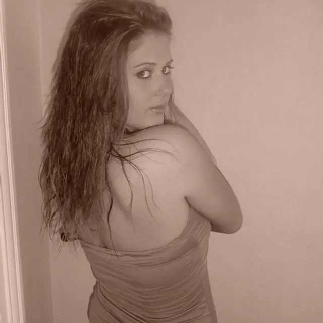 Lili L