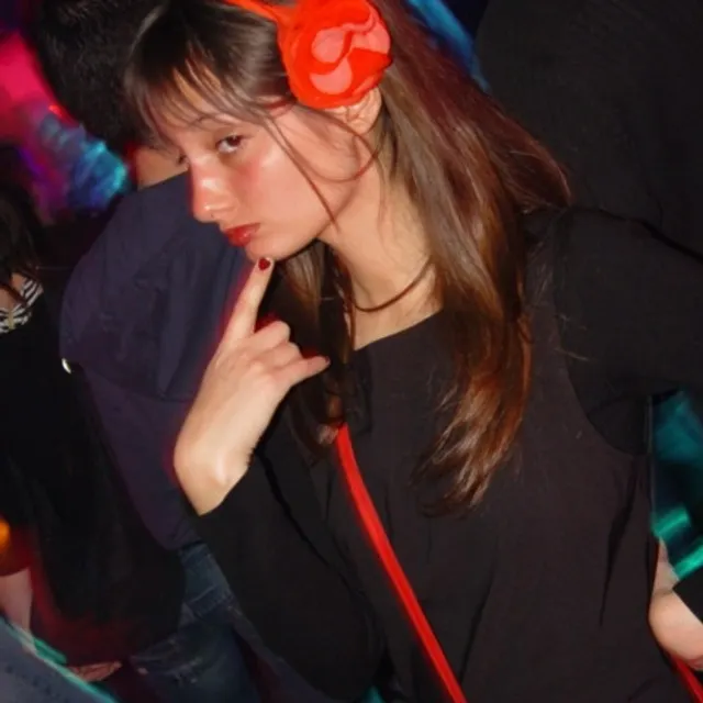 Norette B