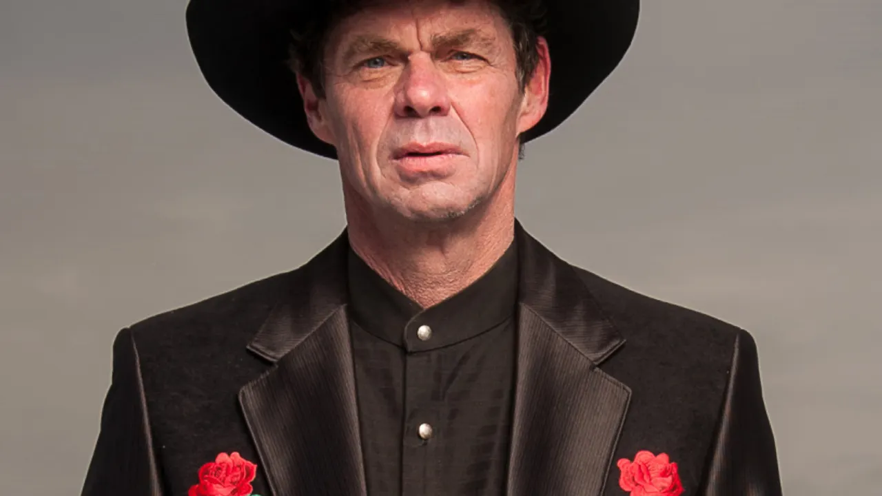 RICH HALL