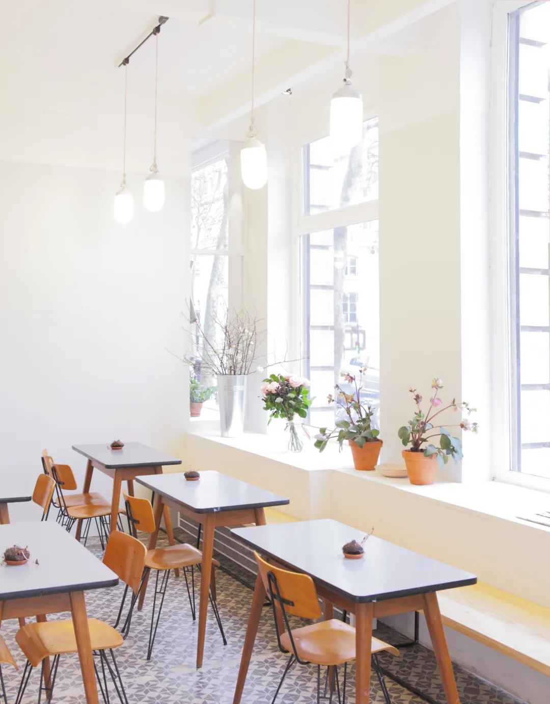 The Broken Arm Restaurant Shop Paris