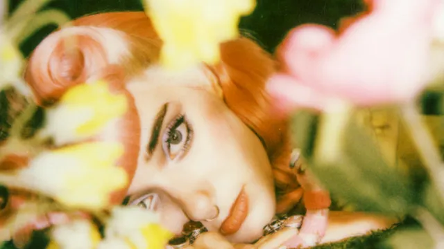 Sophie Truax « Can't Split A Worm Tour »