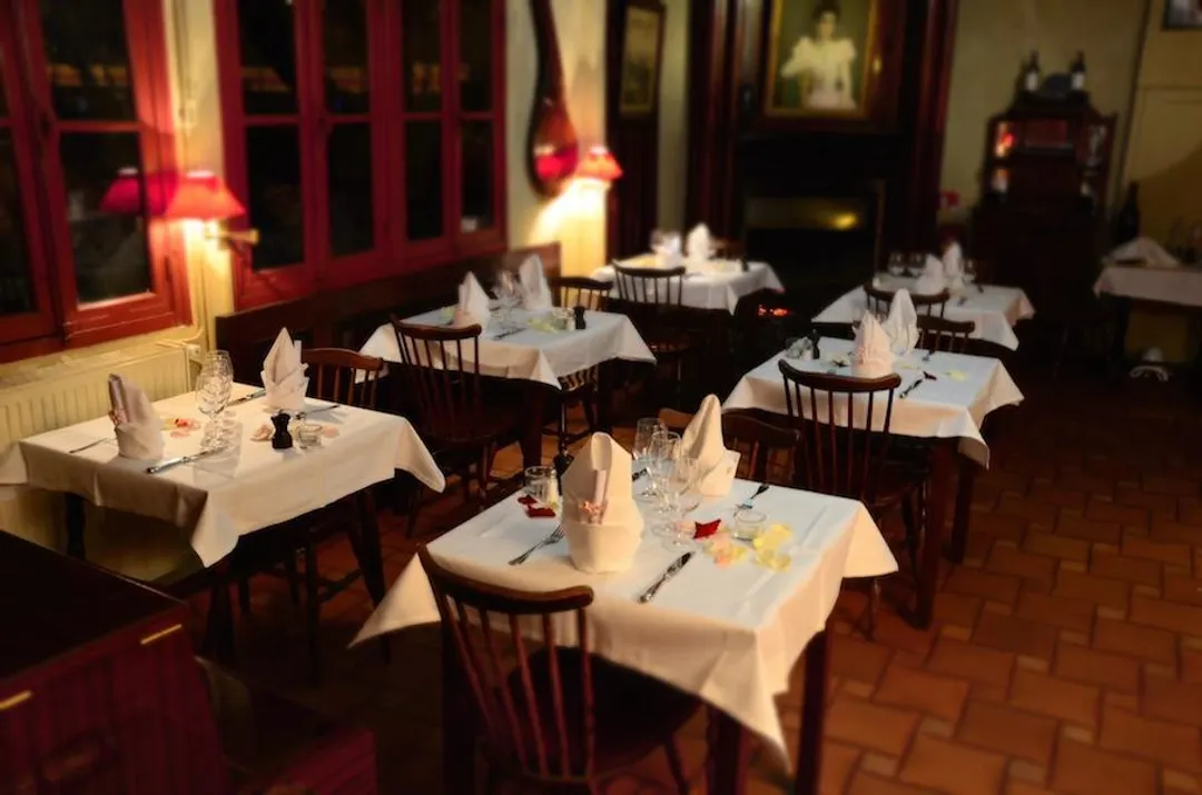 Les Pieds Dans L'Eau Restaurant Bar Neuilly-sur-Seine