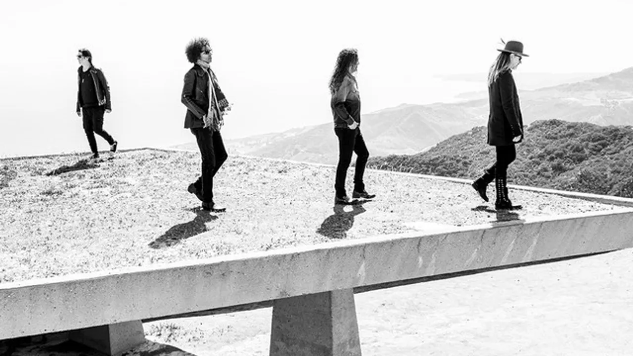 ALICE IN CHAINS