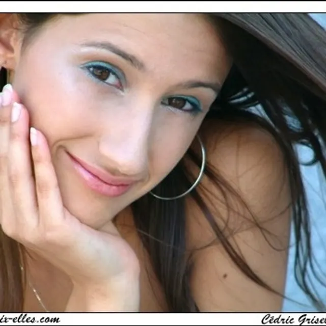 Alexandra X