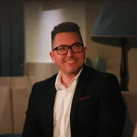 Ákos