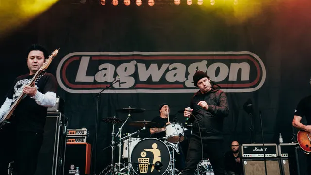 Lagwagon + Hogwash + Guest