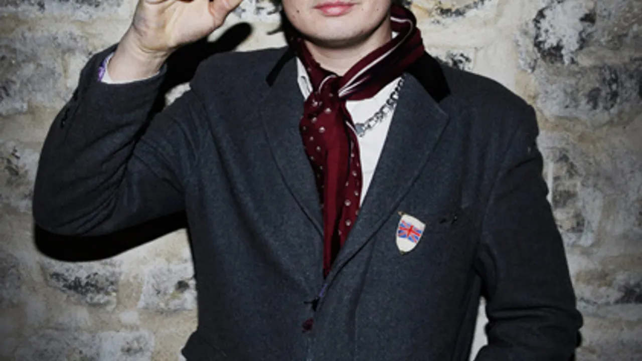 Expo Pete Doherty - Flags to the Old Regime