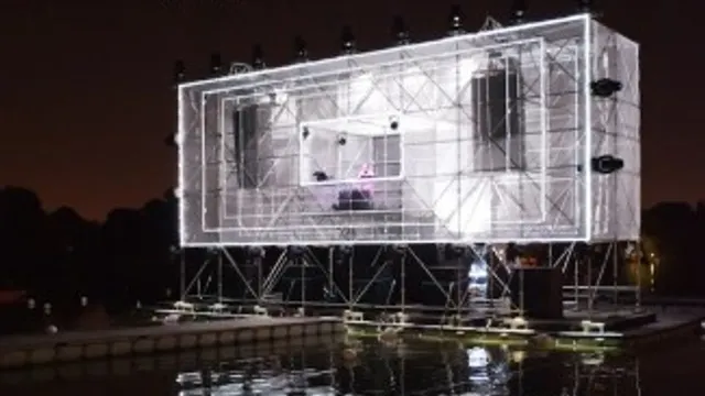 We Love 1024 BOOM-box