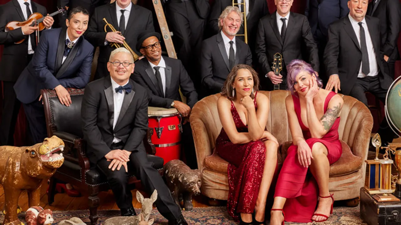 PINK MARTINI