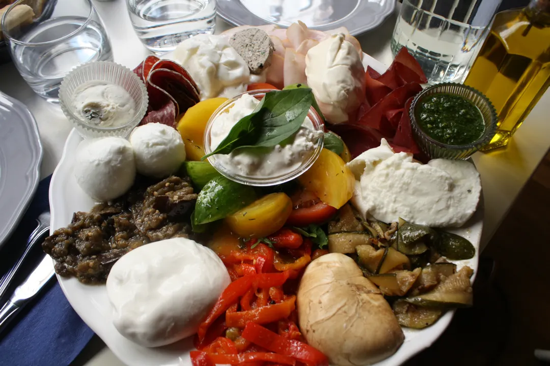 Mozzato, Comptoir à Mozzarella Restaurant Paris