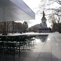 Café Fluctuat Nec Mergitur