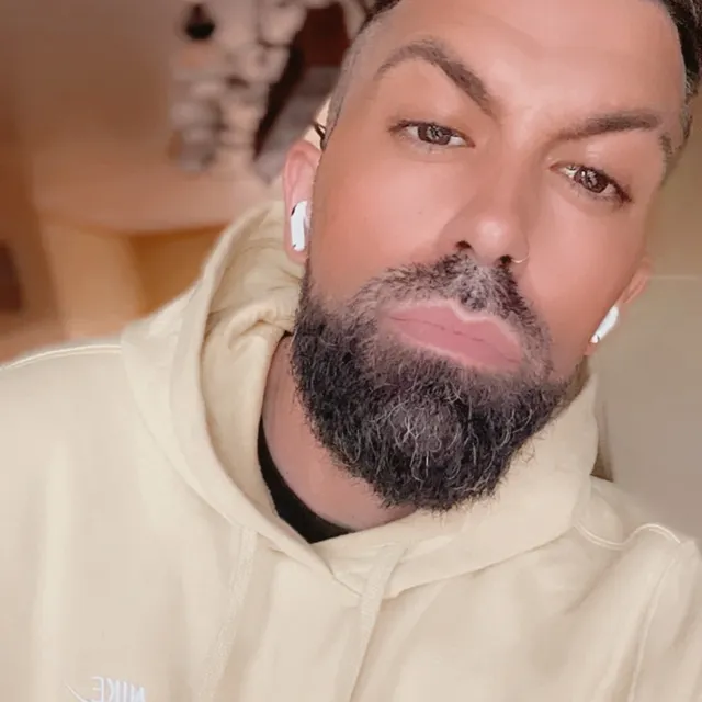 Jean-Yves L