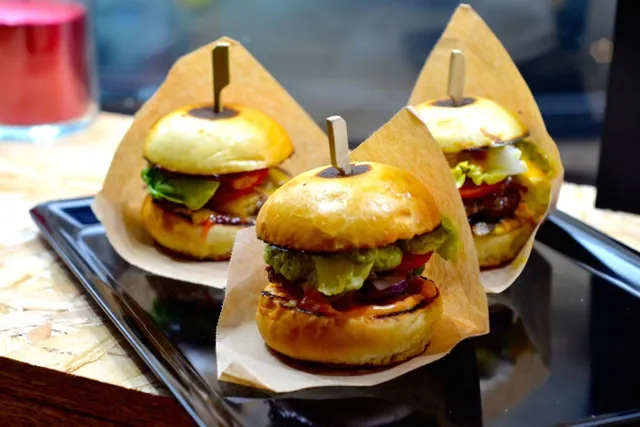 Garnett : les hamburgers made in USA débarquent dans le 17ème !