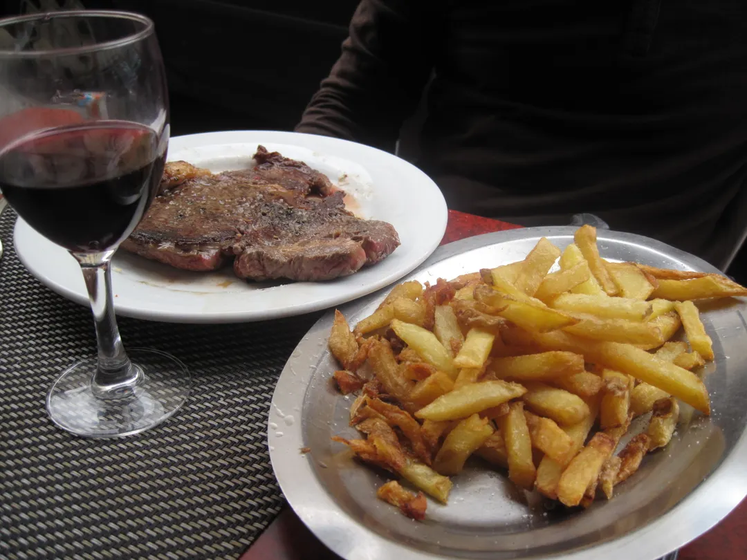 Le Fleuve Rouge Restaurant Paris