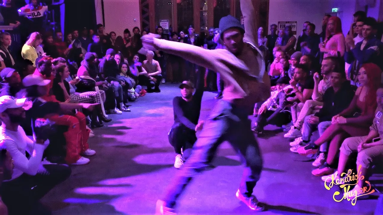 Kiki Hour Ball Voguing