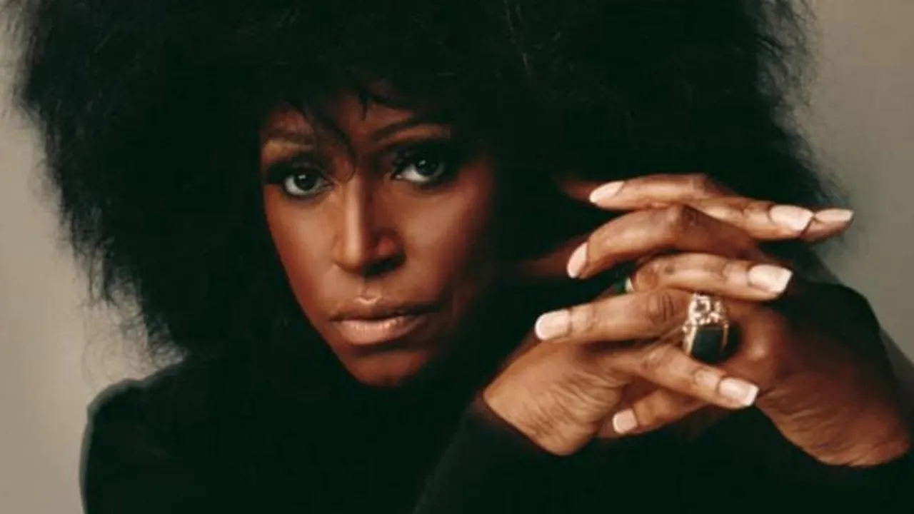 Mica Paris