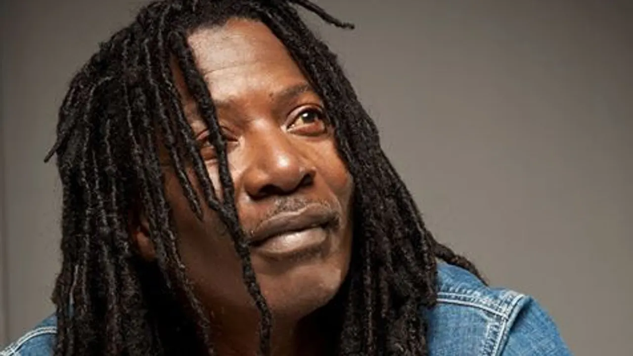 Alpha Blondy & the solar system