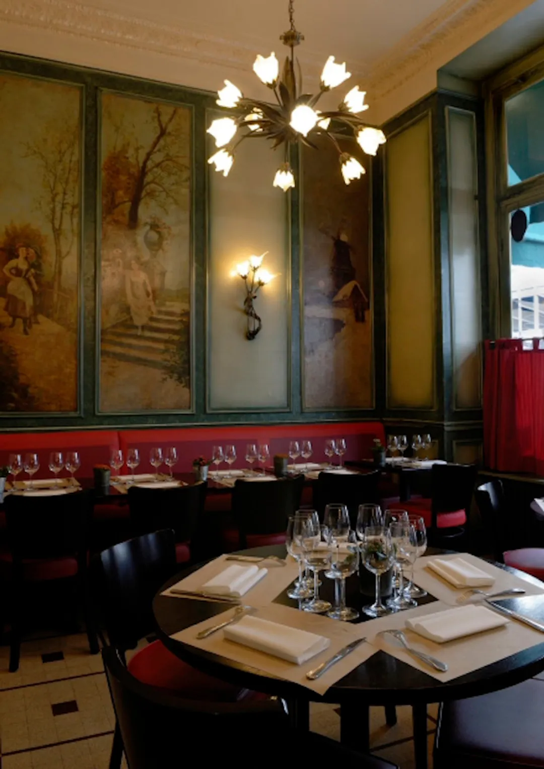 Le Buisson Ardent Restaurant Paris